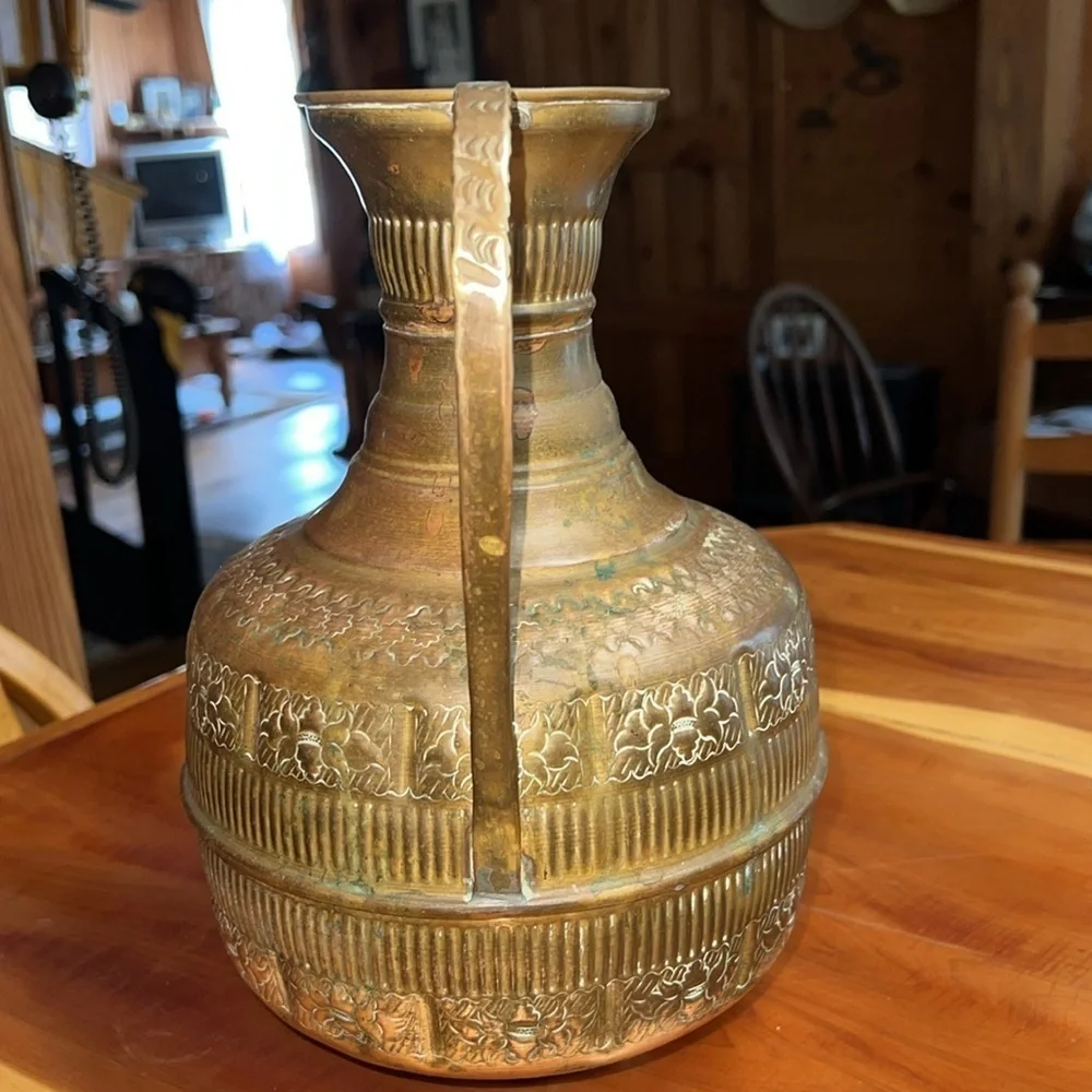 Antique Copper Ornate Hand Hammered Fluted Double Handle Pot Art Vase Vessel